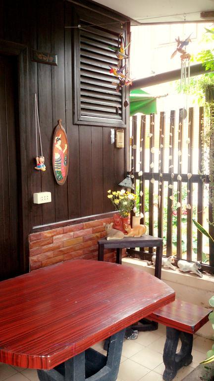 Baan Mai Guesthouse Mae Hong Son Bagian luar foto