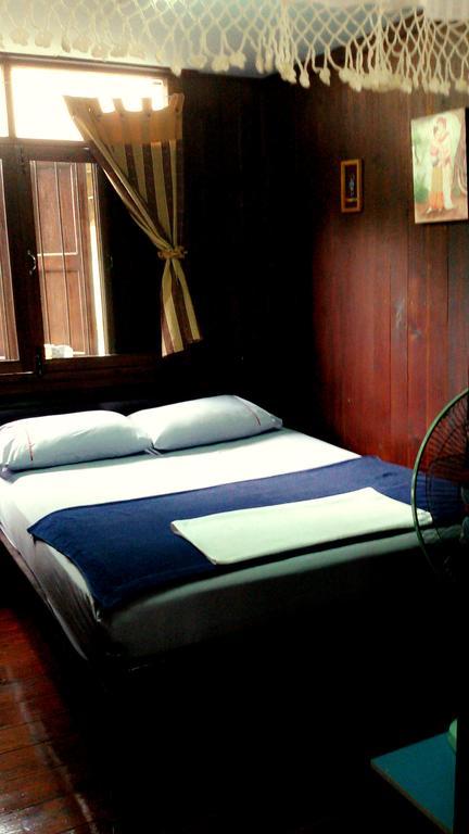 Baan Mai Guesthouse Mae Hong Son Ruang foto