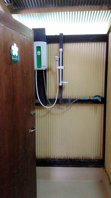 Baan Mai Guesthouse Mae Hong Son Ruang foto